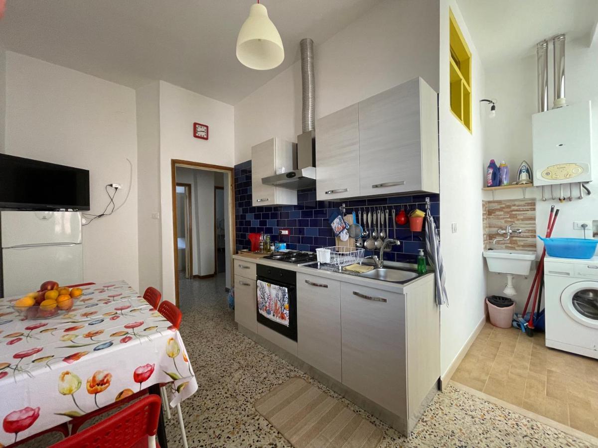 Next Door! Appartement Termoli Buitenkant foto
